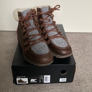 SOREL Harlow Genuine Shearling Bootie (Women) 7.5 NWT